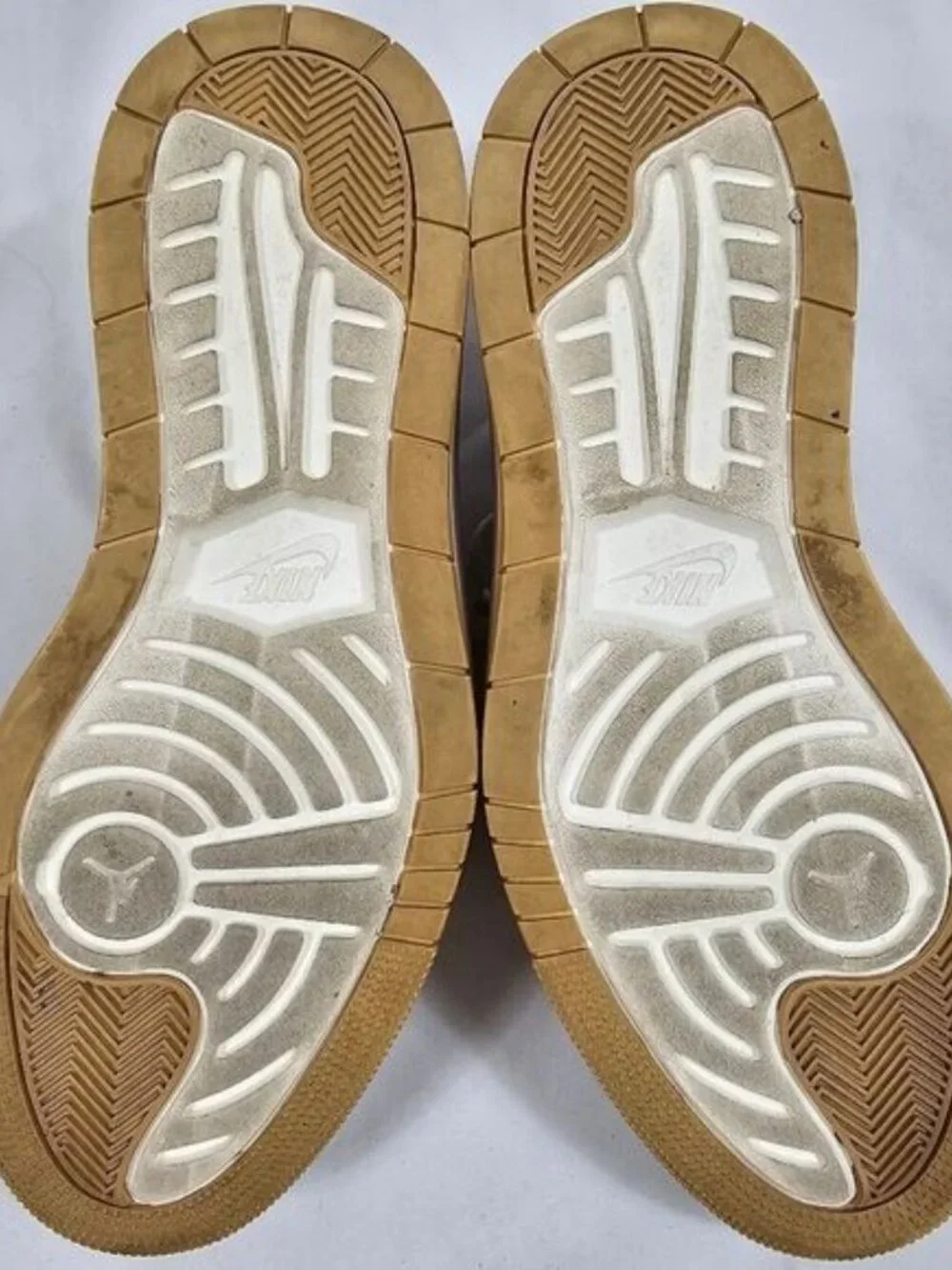 Nike lifted platform